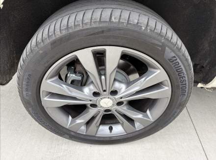 Mercedes-Benz - V-class