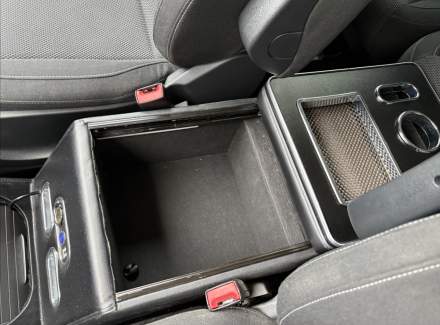 Mercedes-Benz - V-class