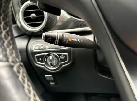 Mercedes-Benz - V-class