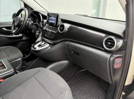 Mercedes-Benz - V-class