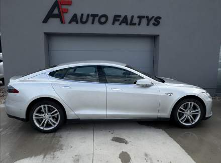 Tesla - Model S
