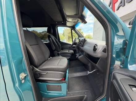 Mercedes-Benz - Sprinter