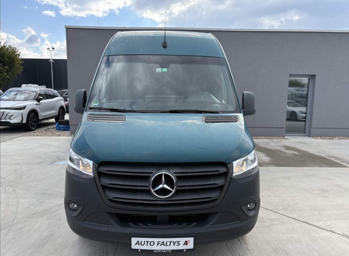 Mercedes-Benz - Sprinter
