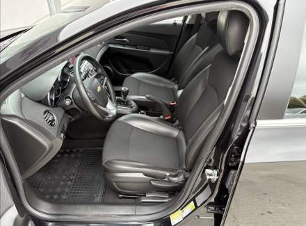 Chevrolet - Cruze