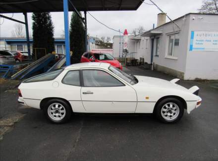 Porsche - 924