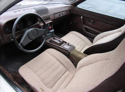 Porsche - 924