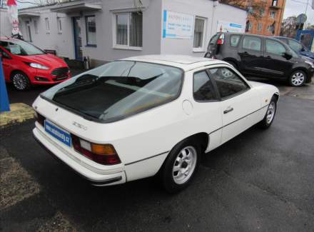 Porsche - 924