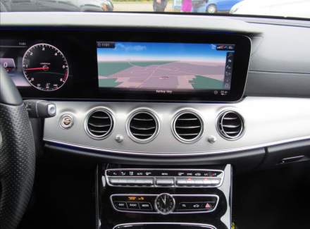 Mercedes-Benz - E-class