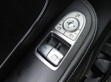 Mercedes-Benz - V-class