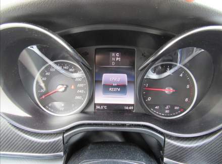 Mercedes-Benz - V-class