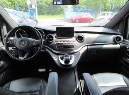 Mercedes-Benz - V-class