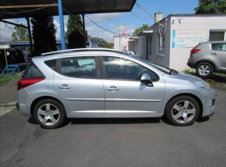 Peugeot - 207