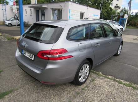 Peugeot - 308
