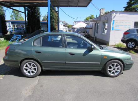 Hyundai - Elantra