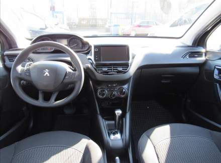 Peugeot - 208