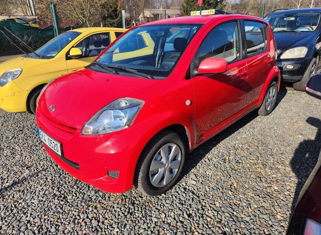 Daihatsu - Sirion