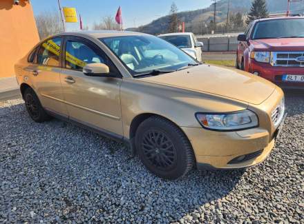 Volvo - S40