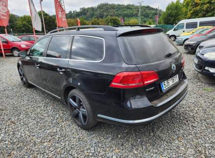 Volkswagen - Passat