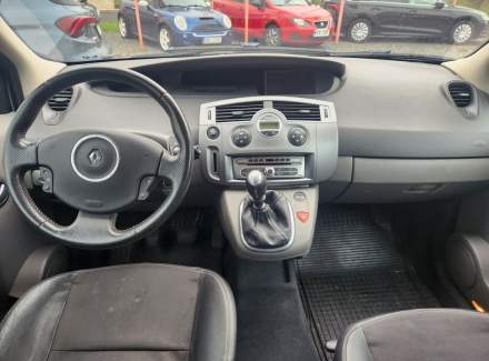 Renault - Scenic
