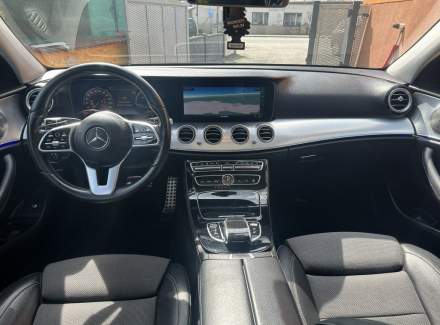 Mercedes-Benz - E-class