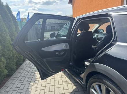 Mercedes-Benz - E-class