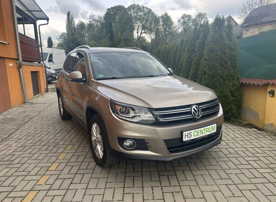 Volkswagen - Tiguan