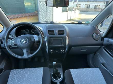 Suzuki - SX4