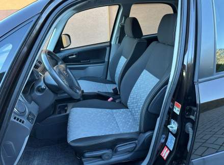 Suzuki - SX4