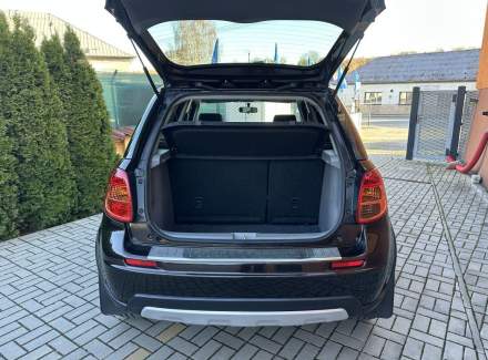 Suzuki - SX4