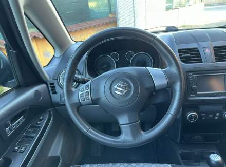Suzuki - SX4
