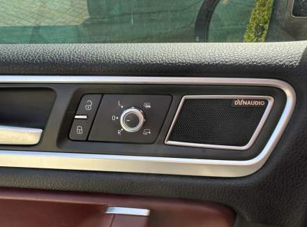 Volkswagen - Touareg