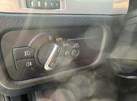 Volkswagen - Touareg