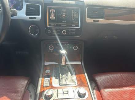 Volkswagen - Touareg