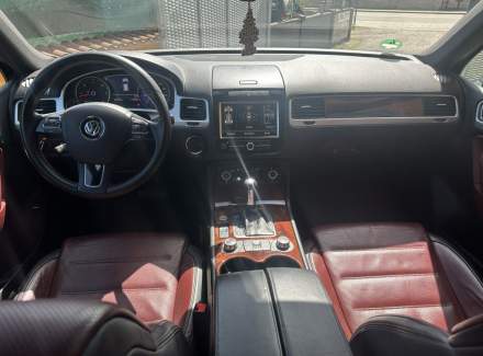 Volkswagen - Touareg