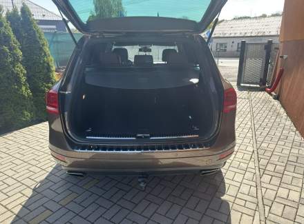 Volkswagen - Touareg