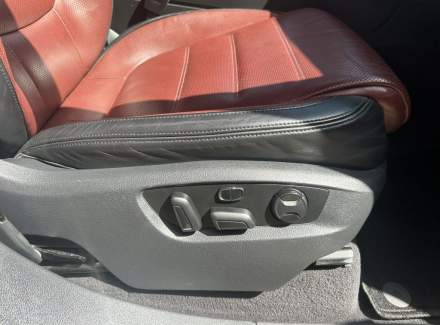 Volkswagen - Touareg