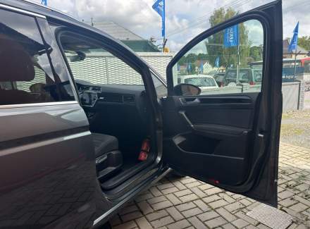 Volkswagen - Touran