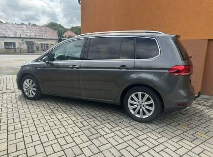 Volkswagen - Touran