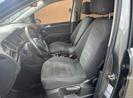 Volkswagen - Touran