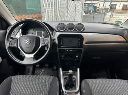 Suzuki - Vitara
