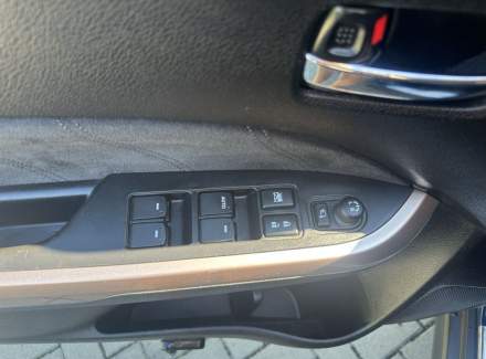 Suzuki - Vitara