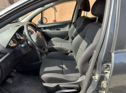 Peugeot - 207