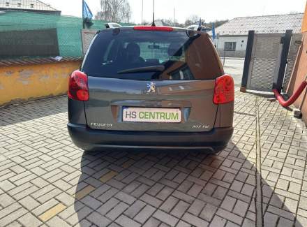Peugeot - 207