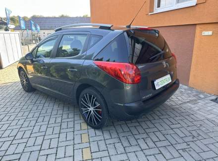 Peugeot - 207