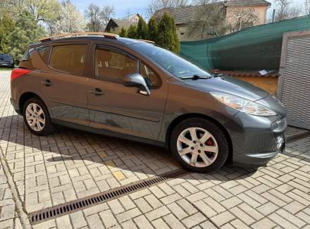 Peugeot - 207