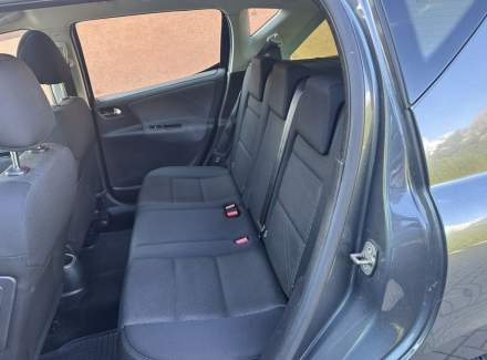 Peugeot - 207