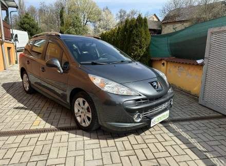 Peugeot - 207