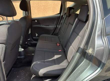 Peugeot - 207