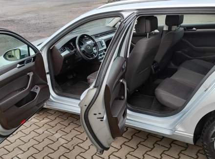 Volkswagen - Passat