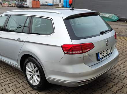 Volkswagen - Passat